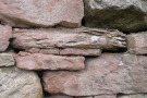 Mauersteine dürfen nicht verwittert sein und keine Risse aufweisen.