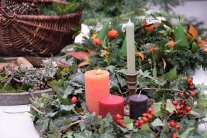 Adventskränze natürlich